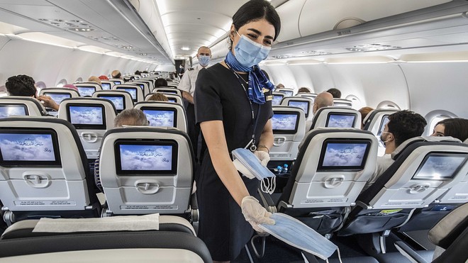 Mandatory-use-of-Masks-and-Sanitizer-at-the-Airport